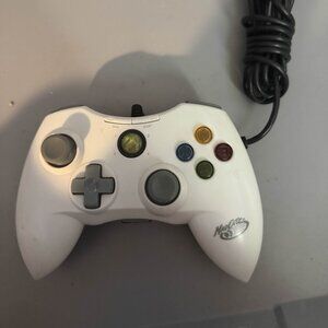 Gamestop Madcatz White Xbox Controller **Untested**